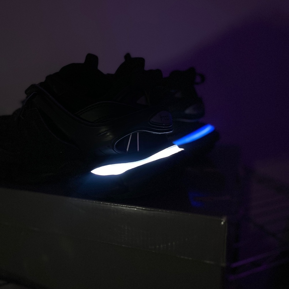 Led balenciaga tracks